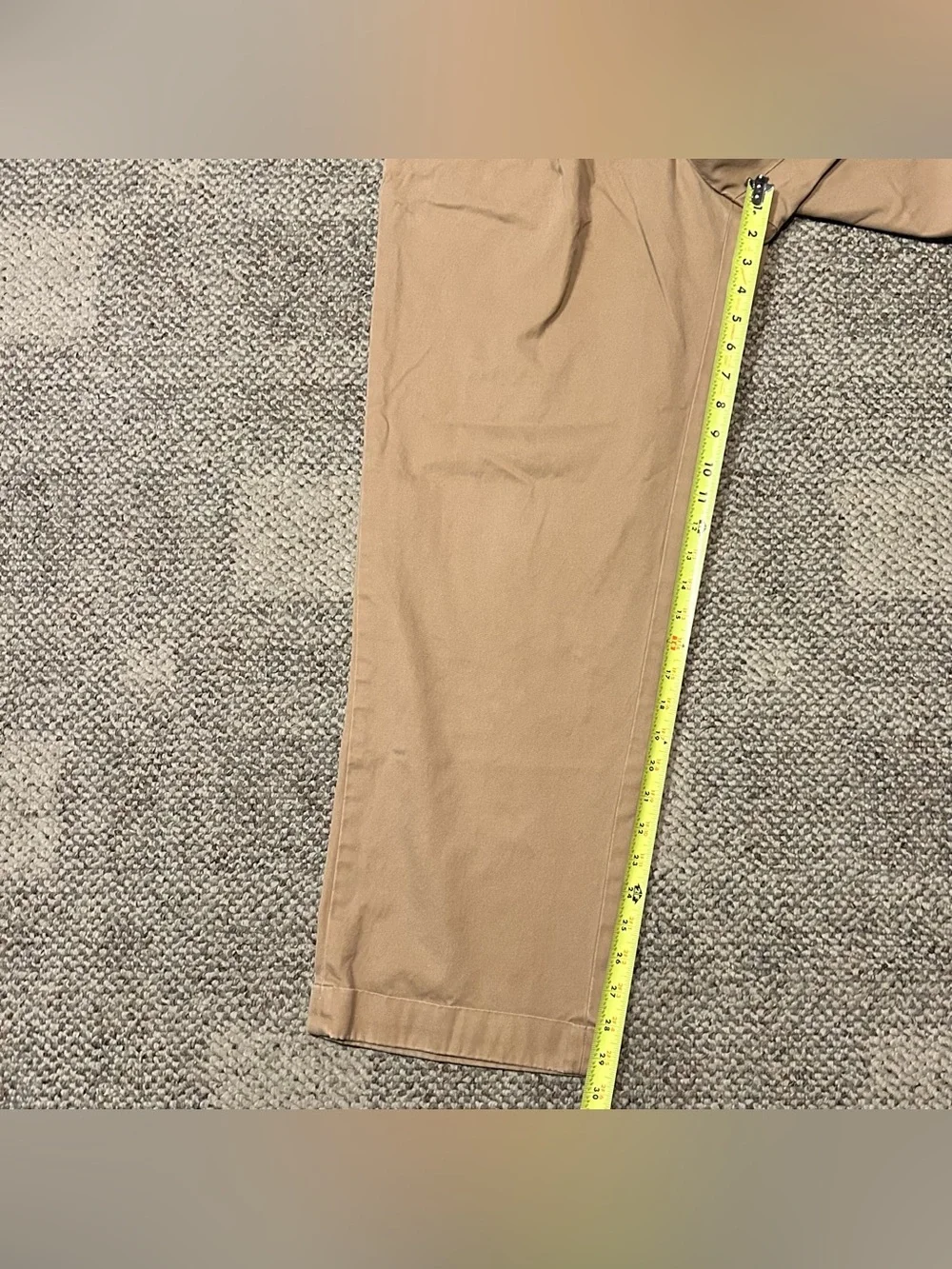 Vintage Banana Republic Smithfield Chino Mens 35x30 Tan Pleated Cuffed Y2K